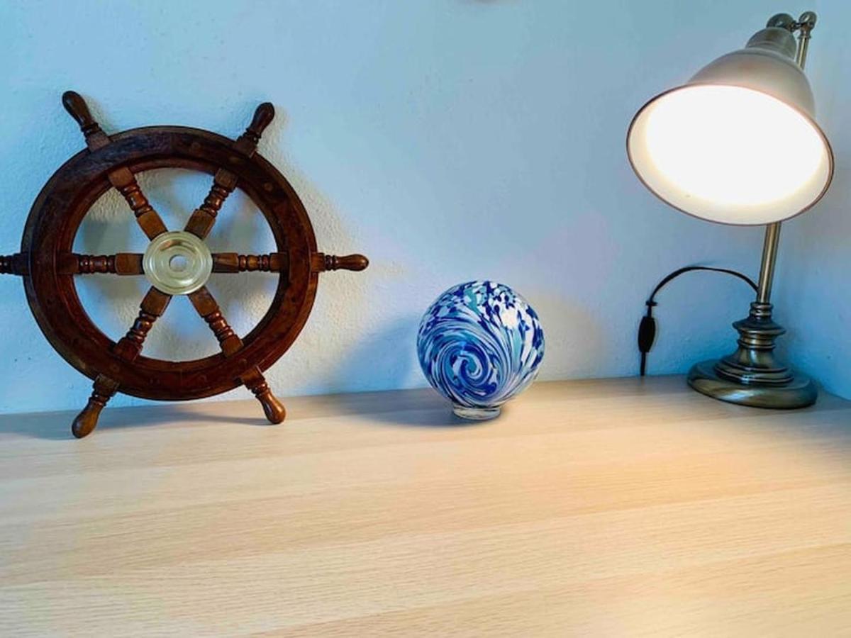 Unique, Convenient, Centrally Located Apartment ケント エクステリア 写真