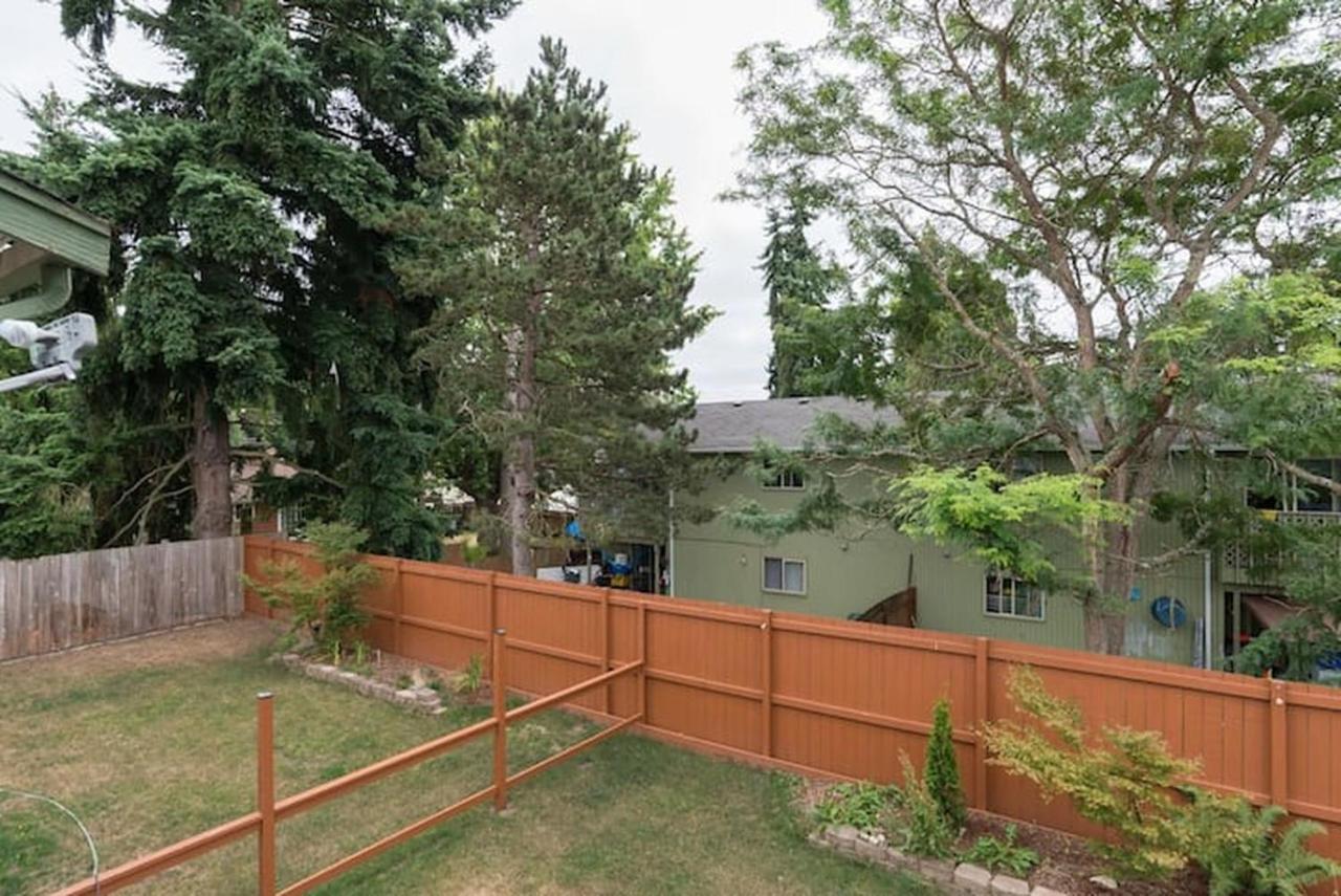 Unique, Convenient, Centrally Located Apartment ケント エクステリア 写真